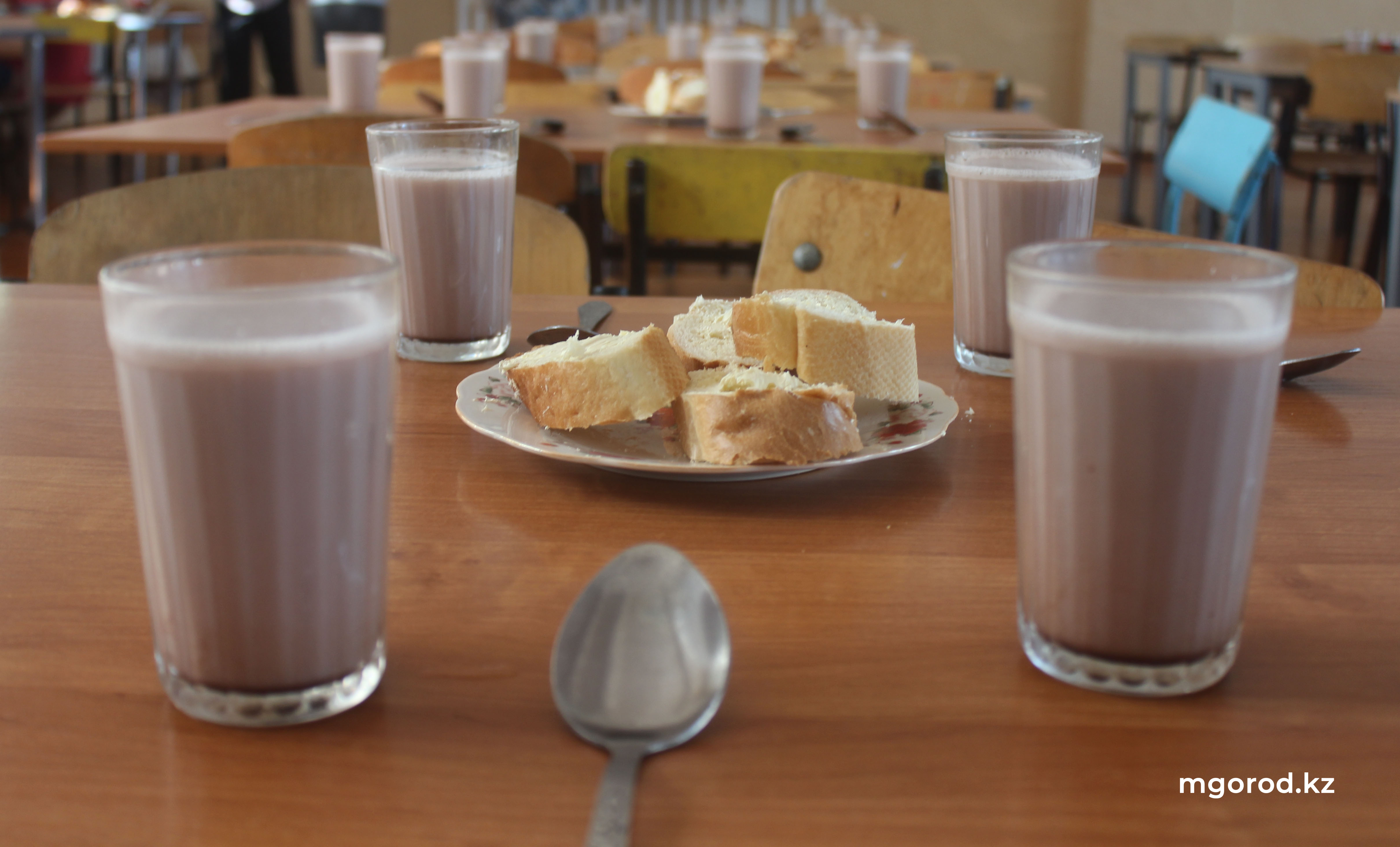 Меньше сахара и соли, больше молочки: новый стандарт питания внедрят в школьных столовых Казахстана